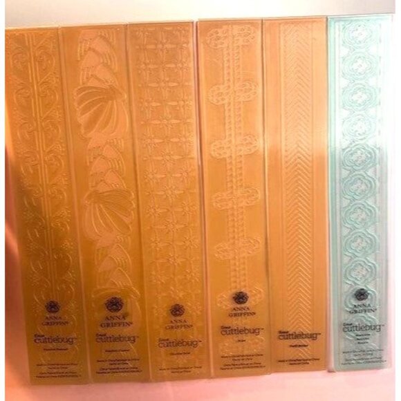 Anna Griffin Embossing Border Folder set #7 - Picture 10 of 10